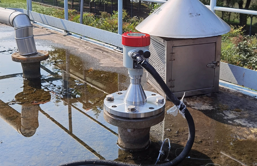 Asmik radar level transmitter