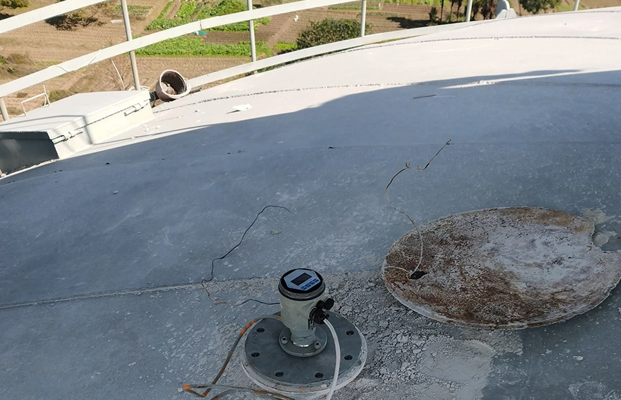 Asmik radar level meter